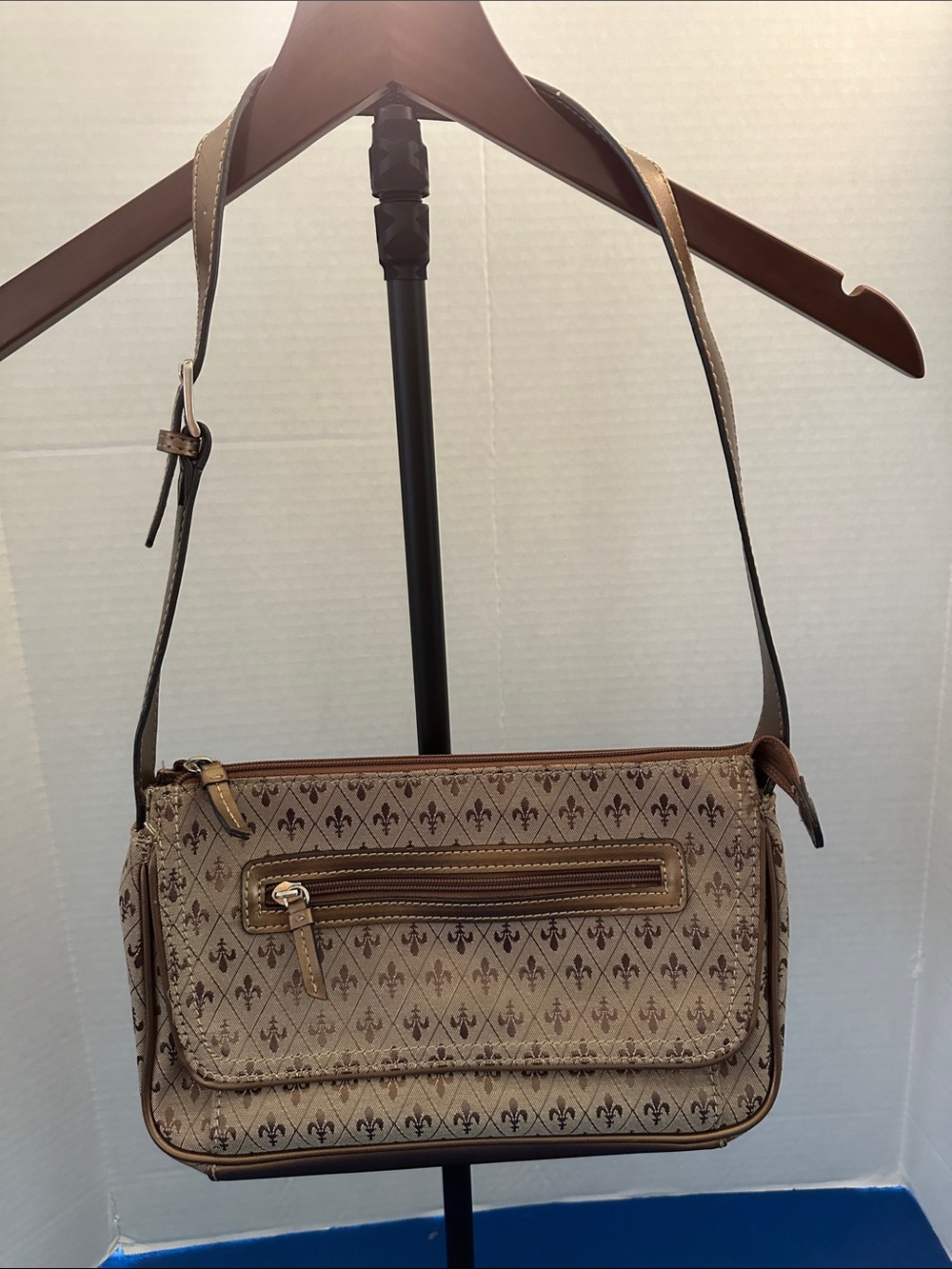 Crazy Horse by Liz Claiborne Brown Patterned Shoulder Bag - Unbranded